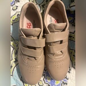 SAS Me Too Sneakers for Women - Leather Upper with Round Toe 9